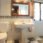 Apartamentos Rio Aliso apartamento 2Baño apartamento 2 Foto Apartamentos-Rio-Aliso-apartamento-2