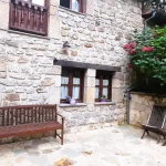 Apartamentos Rio Aliso apartamento 2jardín trasero apto2 (3) Foto Apartamentos-Rio-Aliso-apartamento-2 exterior